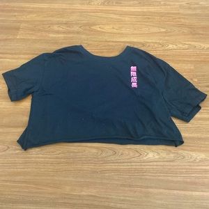 Black Empyre cropped tee